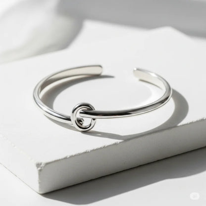 Timeless Minimalist Silver Cuff Bracelet – Sleek & Elegant Adjustable Wristwear